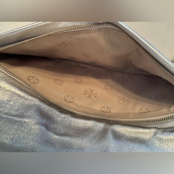 Tory Burch Silver Metallic Crossbody/Clutch Shoulder Bag - Picture 11 of 15